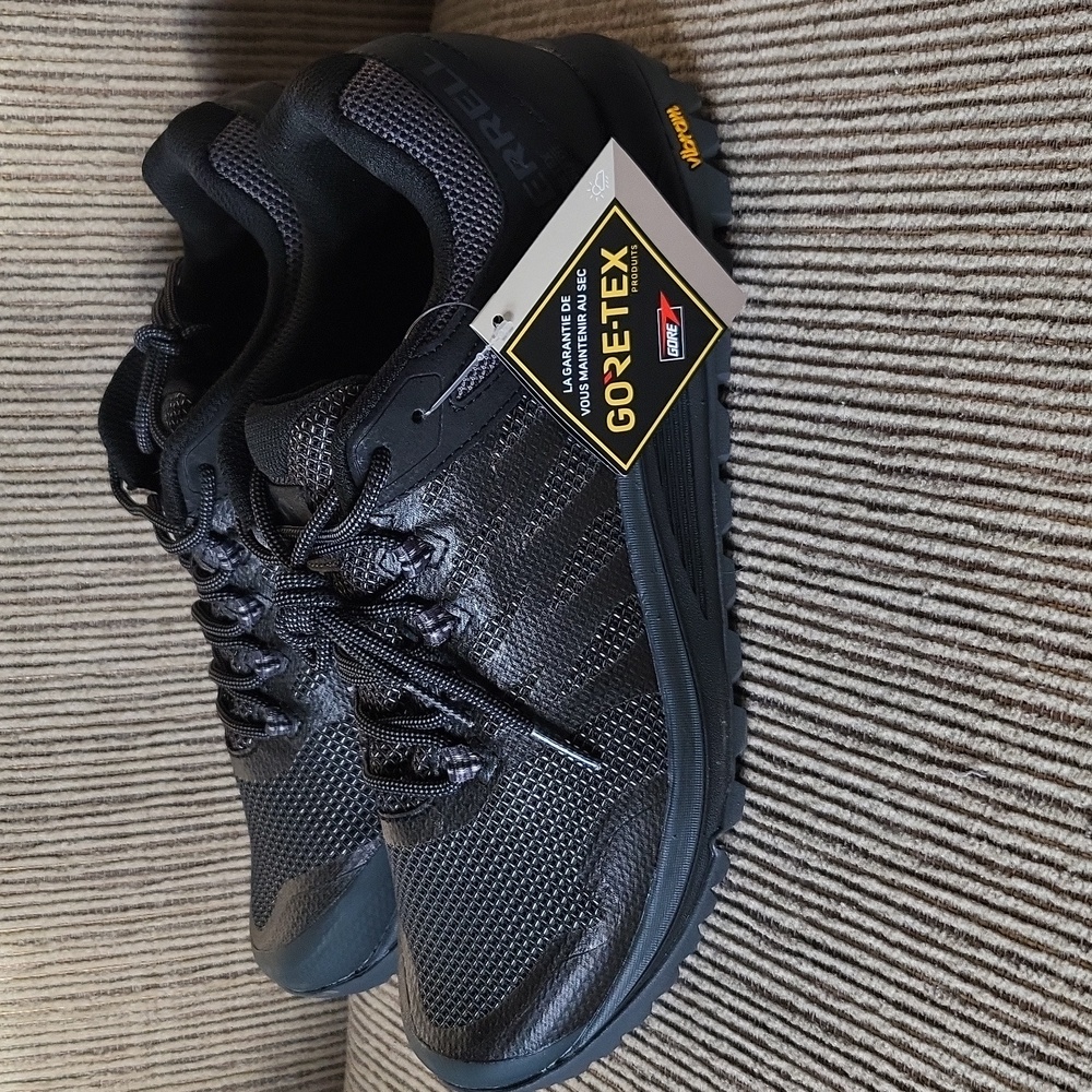New black Merrell shoes